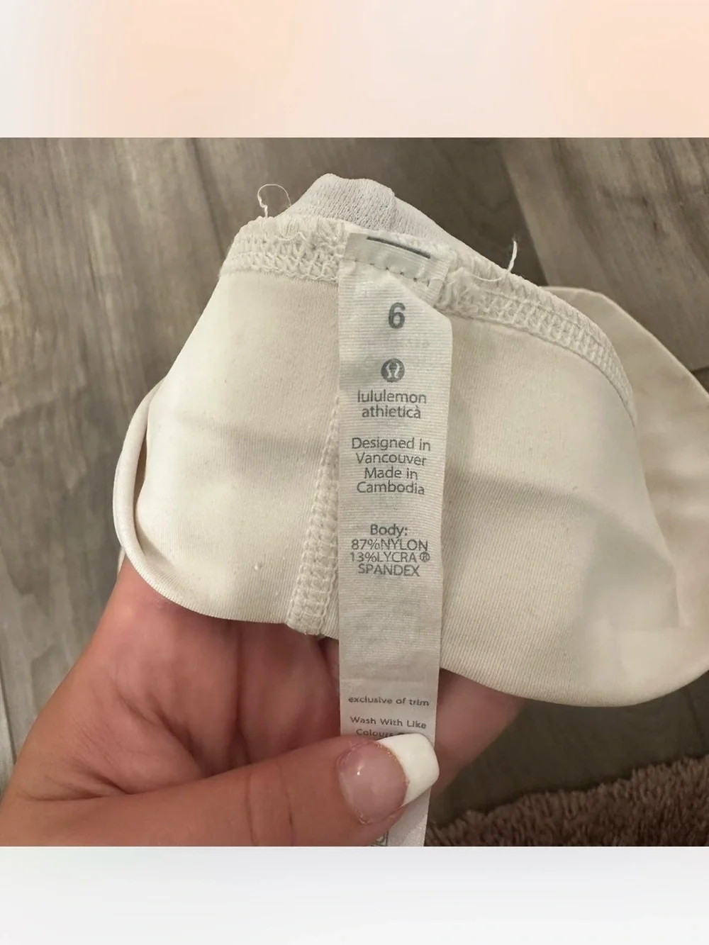 Lululemon Women’s size 6 Free to Be Longline White Sports Bra - Picture 5 of 5